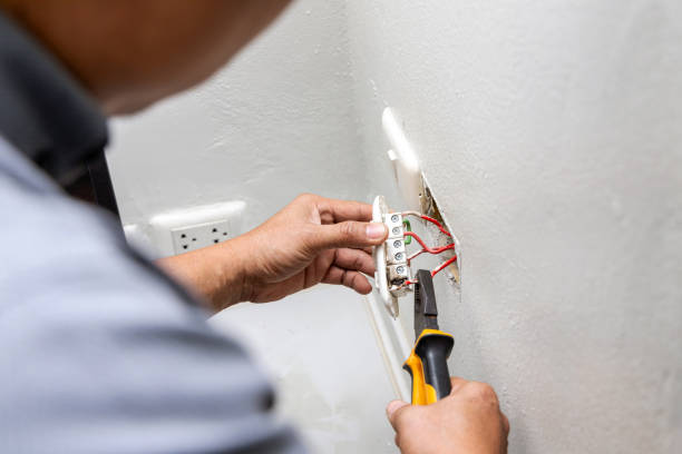 Best Electrical Contractors for Businesses  in Moses Lake North, WA
